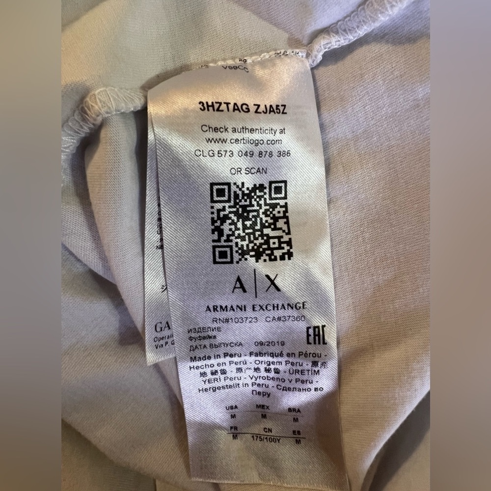 ARMANI EXCHANGE LOGO 4PEOPLE WALKING ON SQUARE CONTRASTING LOGO' T-SHIRT size M - Picture 13 of 16